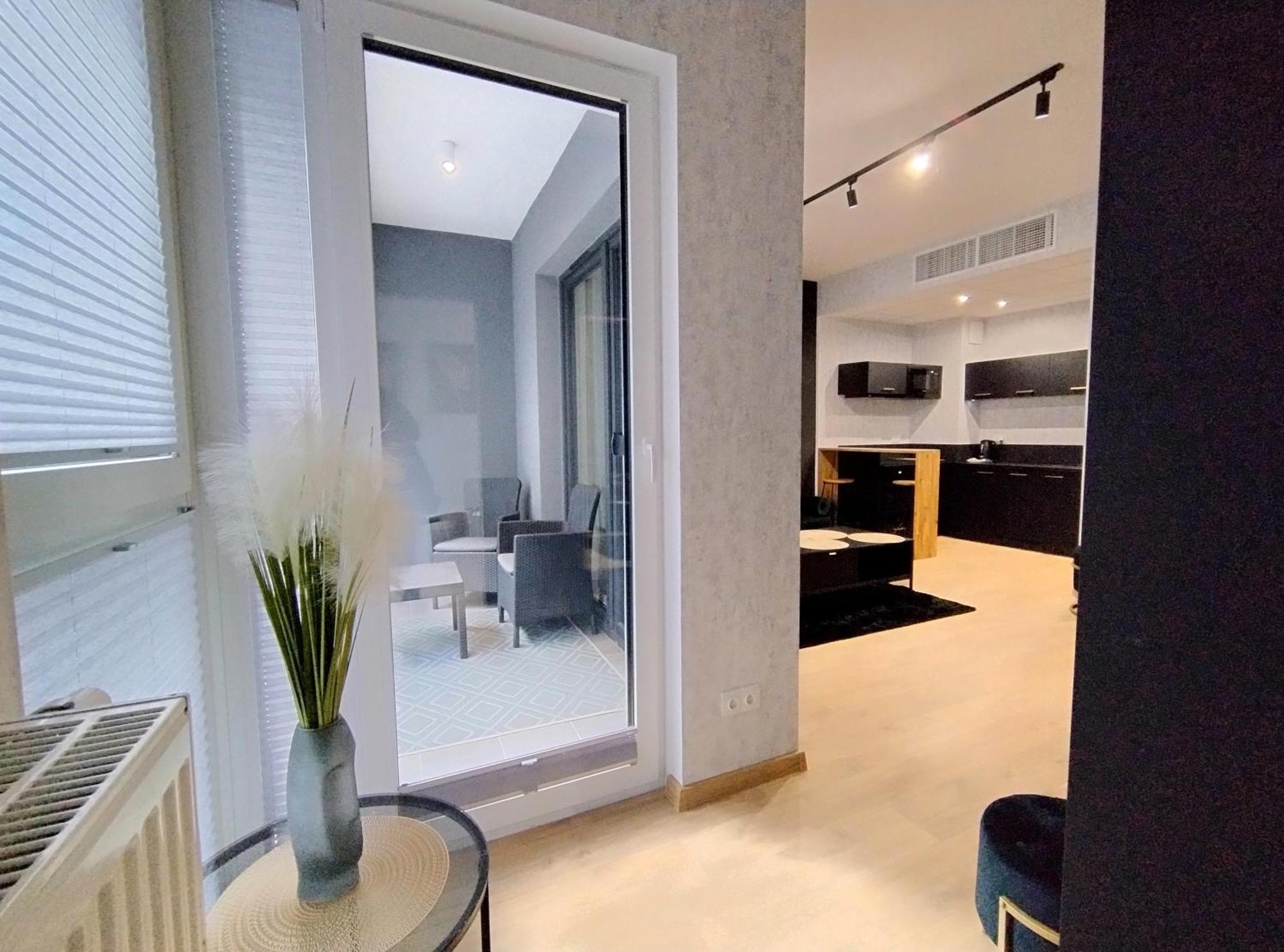 ורשה Kasprzaka 29 Wola Tower Free Garage By Perfect Apart מראה חיצוני תמונה