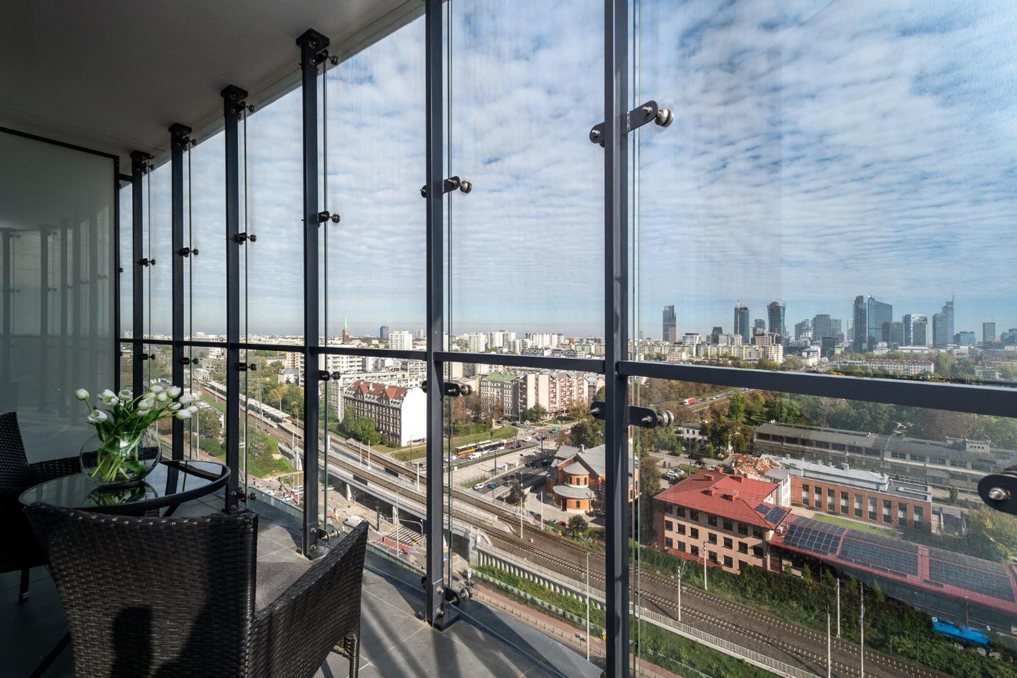ורשה Kasprzaka 29 Wola Tower Free Garage By Perfect Apart מראה חיצוני תמונה